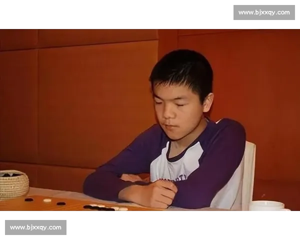 柯洁:不做 “棋坛卷王”,人生不止黑白棋盘 柯洁:不做 “棋坛卷王”,人生不止黑白棋盘